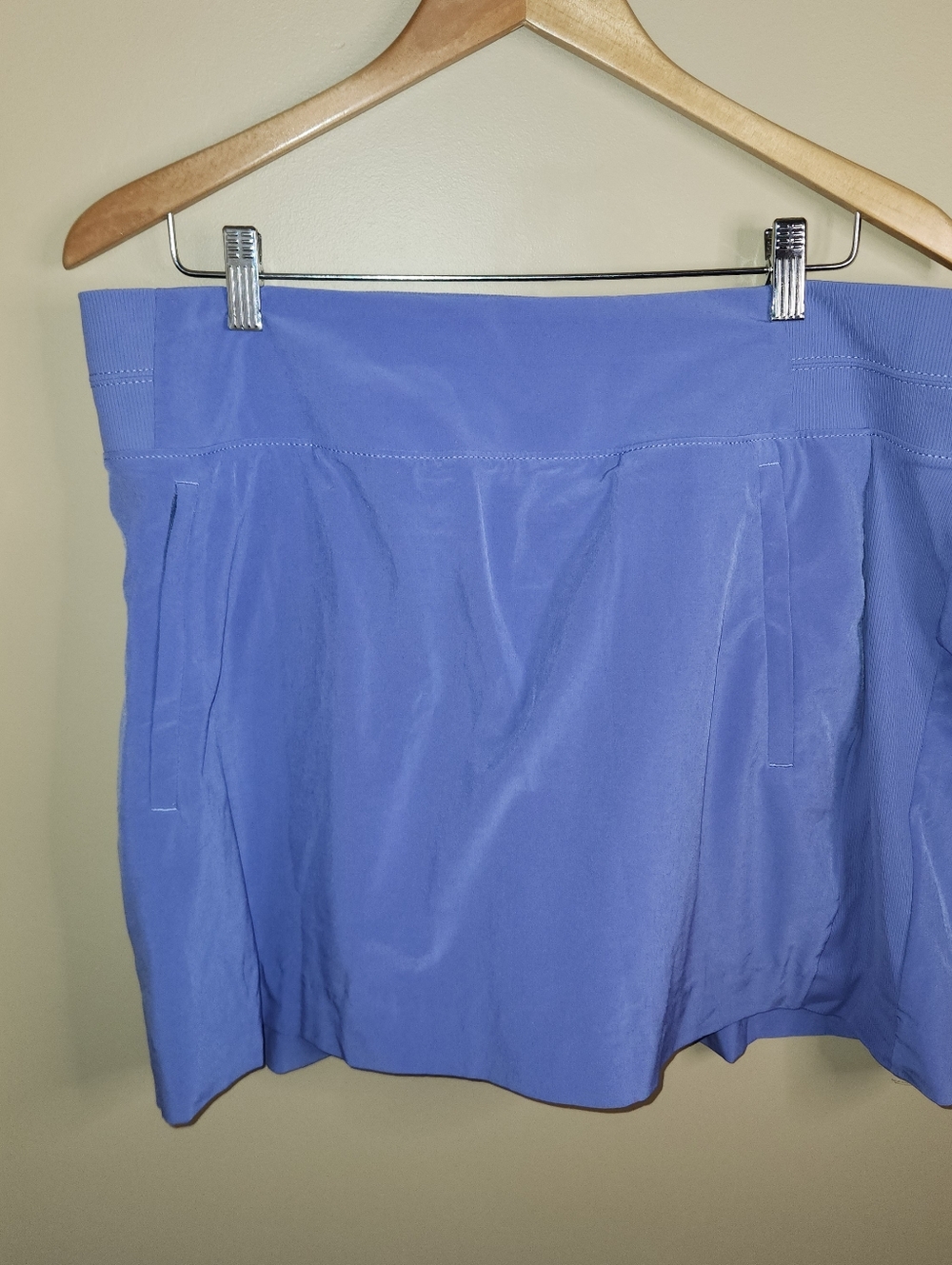 Athleta Brooklyn mid-rise 16" skort in perwinkle. Size 18. #657678